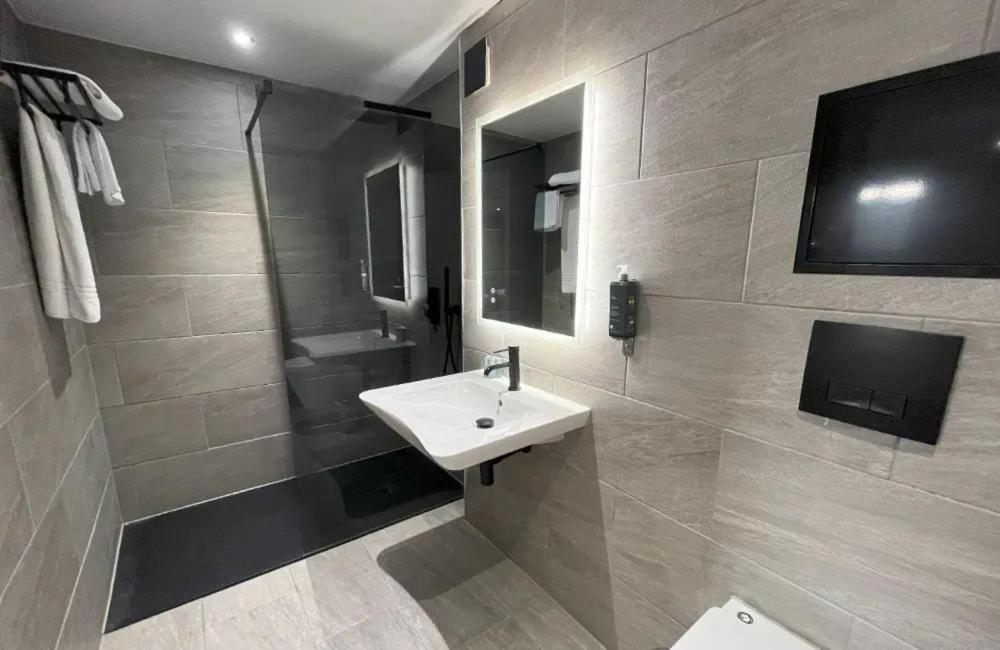 Hotel Lydiard Park 3*