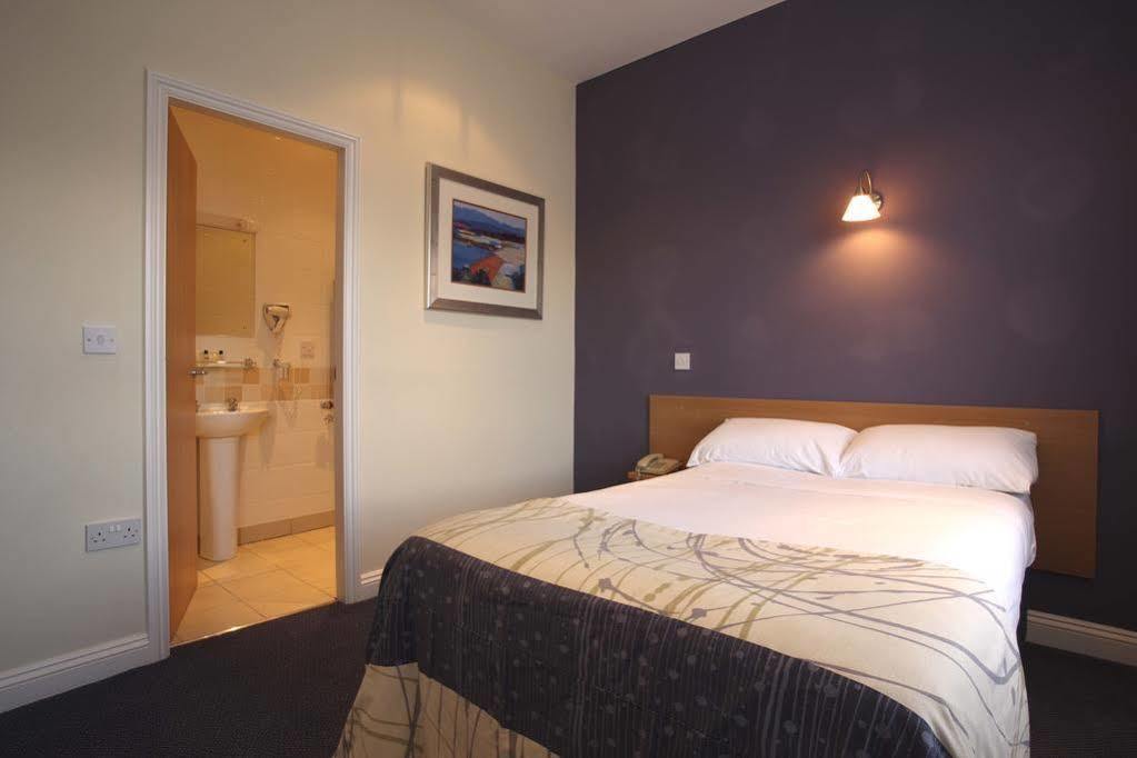 Lydiard Park Hotel 3*